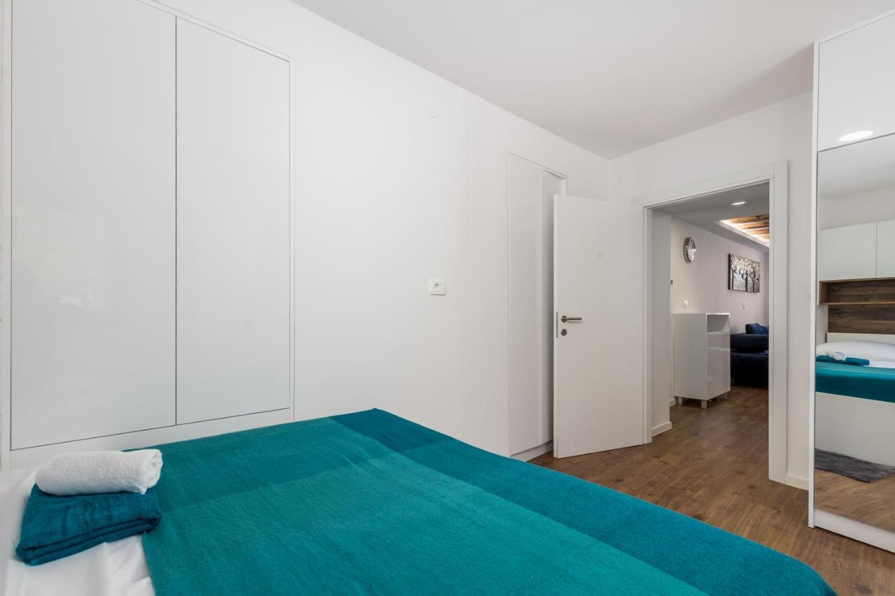 Central Apartments Dalmatina Rijeka Exterior photo